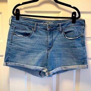 Universal Thread Denim Shorts - Size 16 (33)